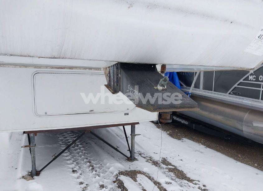 Photo 11 of 2006 Coachmen 277ds 5TH WHEEL TRAVEL TRAILER (VIN 1TC3B059X63100830)