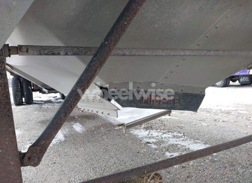 Photo 12 of 2009 Timpte Grain SEMI TRAILER (VIN 1TDH400259B122105)