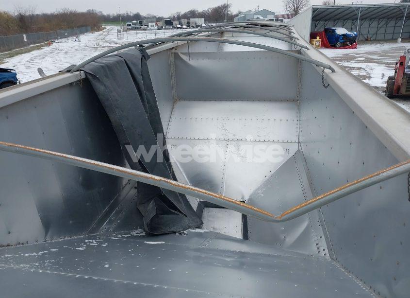 Photo 8 of 2009 Timpte Grain SEMI TRAILER (VIN 1TDH400259B122105)