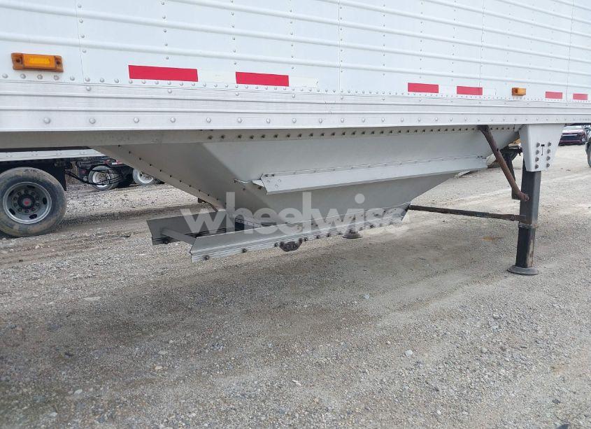Photo 5 of 2010 Timpte Trailer N/A (VIN 1TDH42228AB122936)