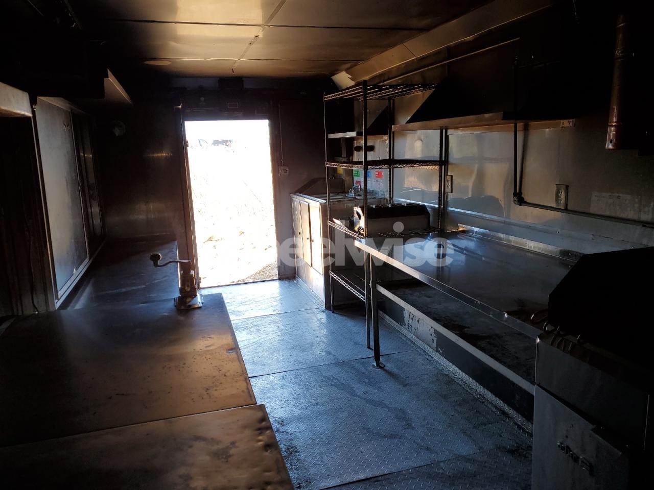Photo 5 of 2023 UFT MOBILE SOLUTIONS UFT-CT24 FOOD TRAILER (VIN 1U9BE2432PM175005)