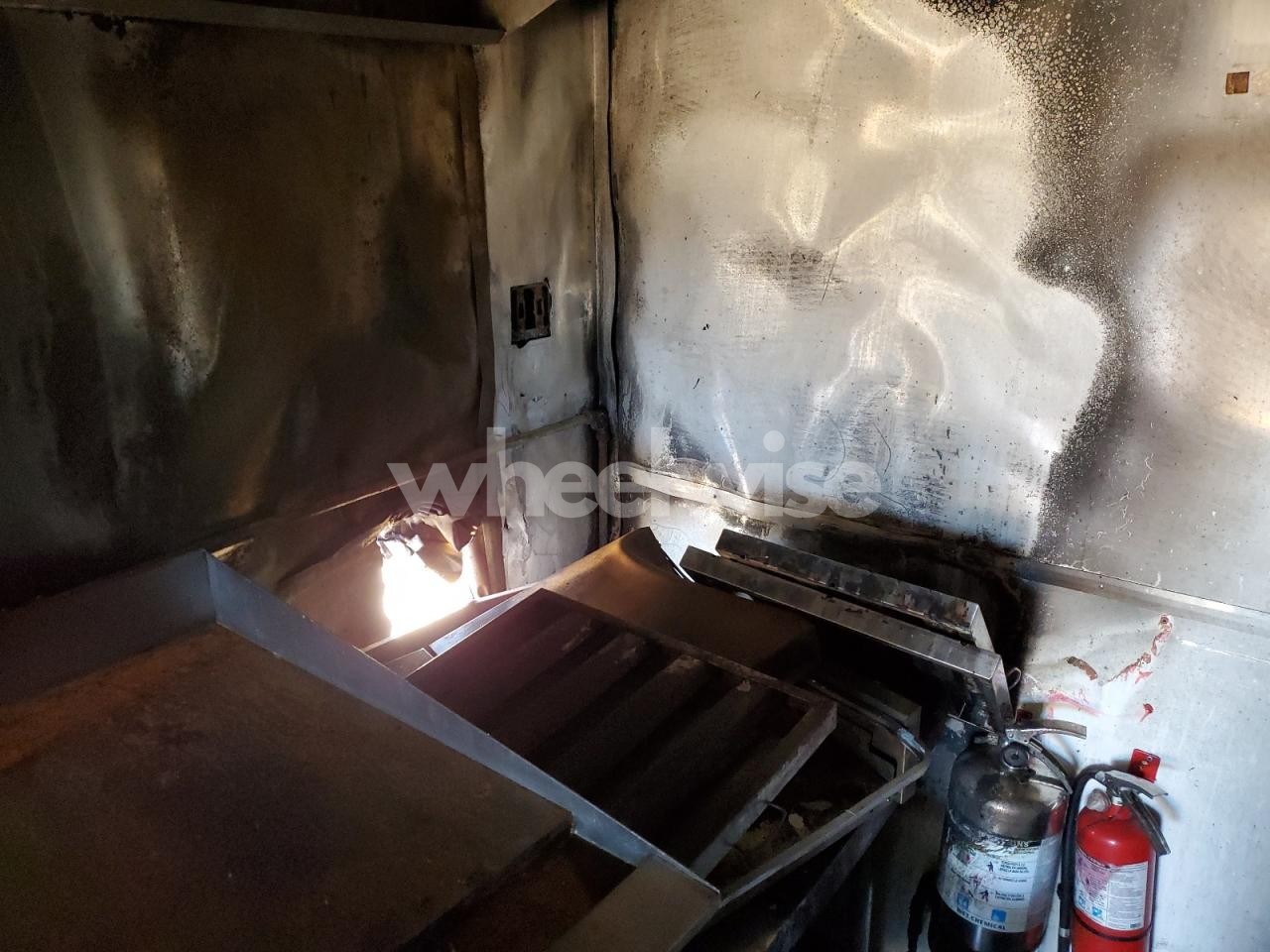 Photo 9 of 2023 UFT MOBILE SOLUTIONS UFT-CT24 FOOD TRAILER (VIN 1U9BE2432PM175005)