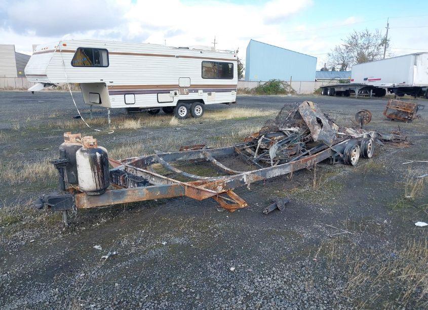 Photo 2 of 2002 Jayco 25ft N/A (VIN 1UJBJ02M8216D0198)