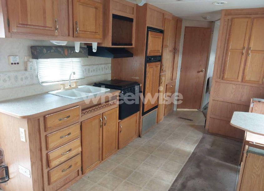 Photo 7 of 2005 Jayco Jay FLIGHT TRAVEL TRAILER (VIN 1UJBJ02R451EJ0676)