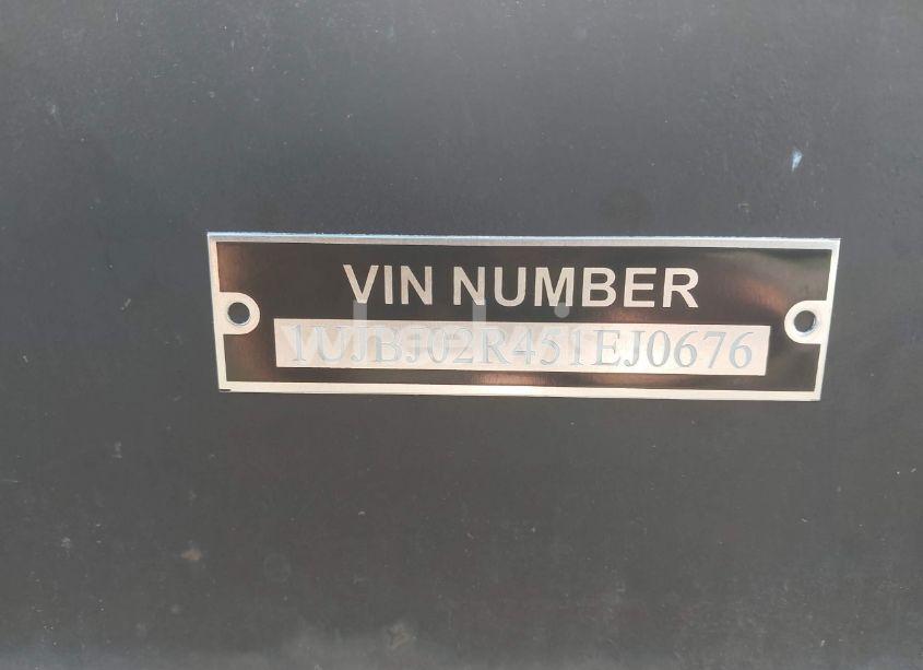 Photo 9 of 2005 Jayco Jay FLIGHT TRAVEL TRAILER (VIN 1UJBJ02R451EJ0676)