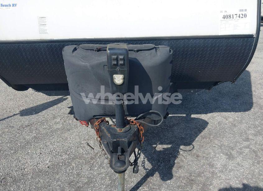 Photo 10 of 2017 Jayco Other (VIN 1UJBJ0BM2H1JL0504)