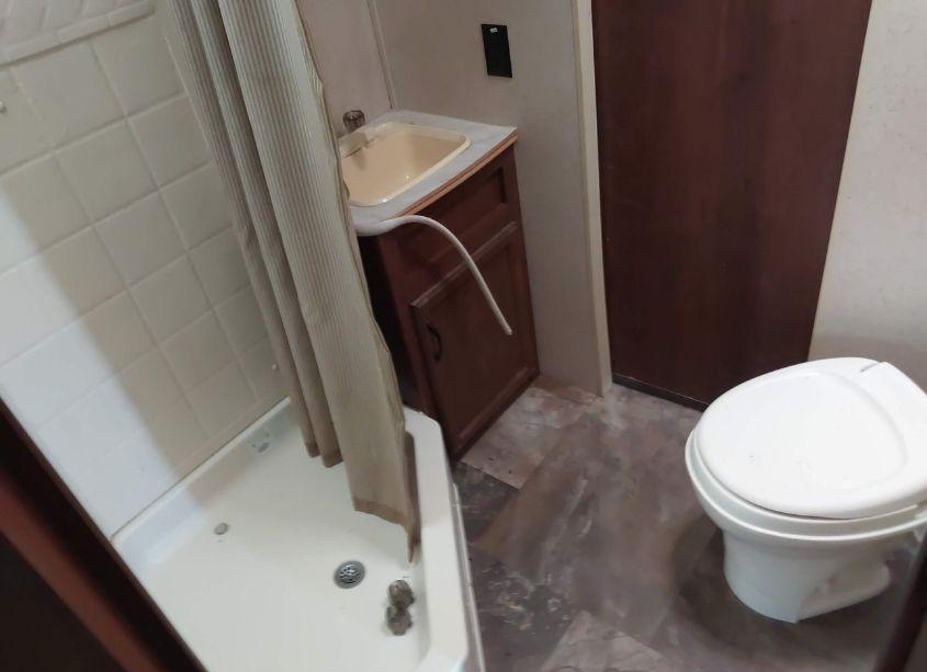 Photo 12 of 2015 Jayco Camper N/A (VIN 1UJBJ0BM8F1JL0200)