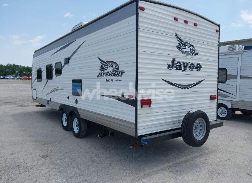 Photo 3 of 2016 Jayco Other (VIN 1UJBJ0BN2G17V0194)