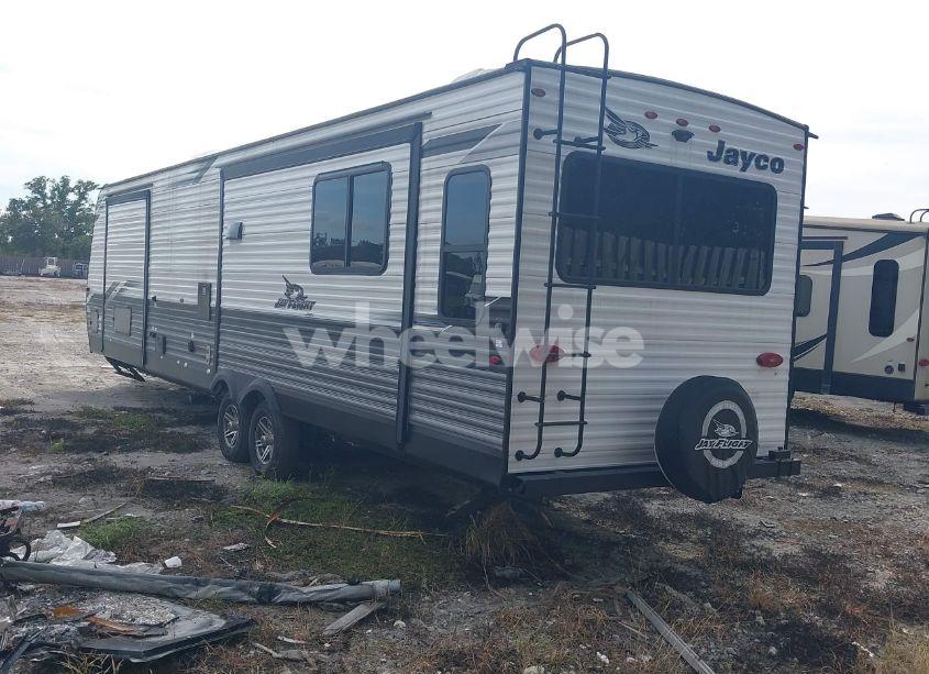 Photo 3 of 2022 Jayco Camper N/A (VIN 1UJBJ0BT0N1TY0097)
