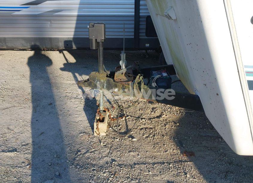 Photo 7 of 1998 Jayco Designer N/A (VIN 1UJBJ0ZP8W1SA0106)