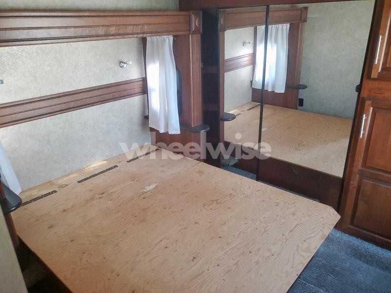 Photo 7 of 2016 JAYCEE EAGLE N/A (VIN 1UJCJ0BV7G1WJ0095)