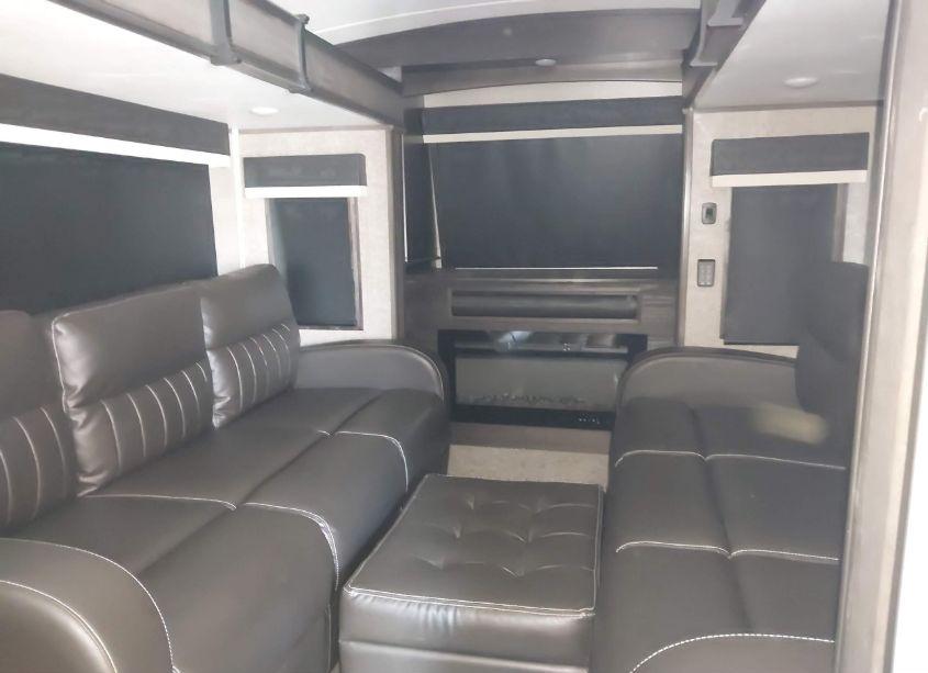 Photo 5 of 2021 Jayco North POINT (VIN 1UJCJ0BVXM1LR9020)