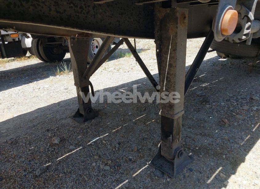 Photo 11 of 1998 Utility Trailer MFG UNKNOWN (VIN 1UYFS1294WA253509)