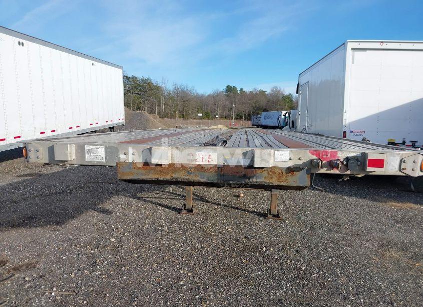 Photo 10 of 2000 Utility Trailer MFG (VIN 1UYFS2483YA938601)