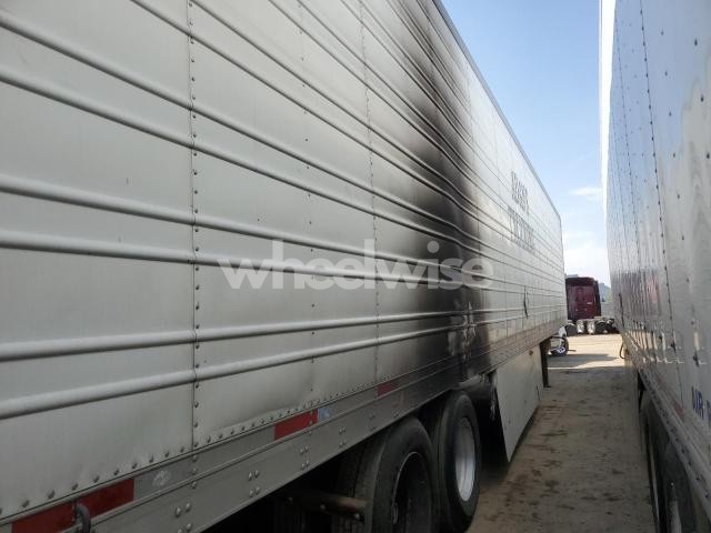 Photo 5 of 2016 UTILITY VS2RA REFRIGERATED VAN TRAILER (VIN 1UYVS2530GU539091)