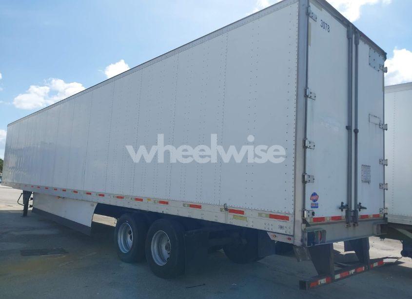 Photo 3 of 2015 Utility Trailer MFG UTILITY TRAILER MFG (VIN 1UYVS2537FP152308)