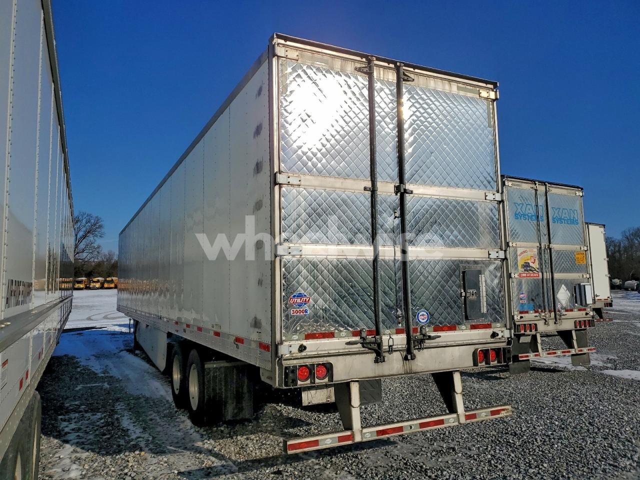 Photo 2 of 2018 UTILITY REEFER TRLR - REFRIGERATED VAN TRAILER (VIN 1UYVS2538K6715107)