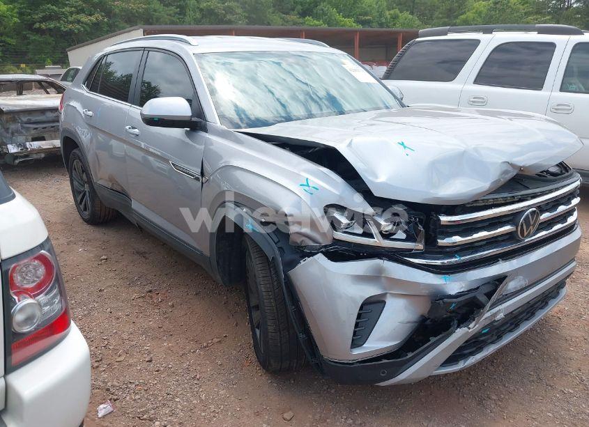 2020 Volkswagen Atlas CROSS SPORT 3.6L V6 SE W/TECHNOLOGY/3.6L V6 SE W/TECHNOLOGY R-LINE (VIN 1V21E2CA4LC210687) main photo