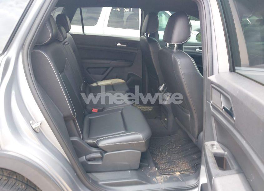 Photo 8 of 2020 Volkswagen Atlas CROSS SPORT 3.6L V6 SE W/TECHNOLOGY/3.6L V6 SE W/TECHNOLOGY R-LINE (VIN 1V21E2CA4LC210687)