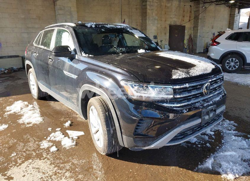 2020 Volkswagen Atlas CROSS SPORT 3.6L V6 SE W/TECHNOLOGY/3.6L V6 SE W/TECHNOLOGY R-LINE (VIN 1V21E2CA4LC227103) main photo