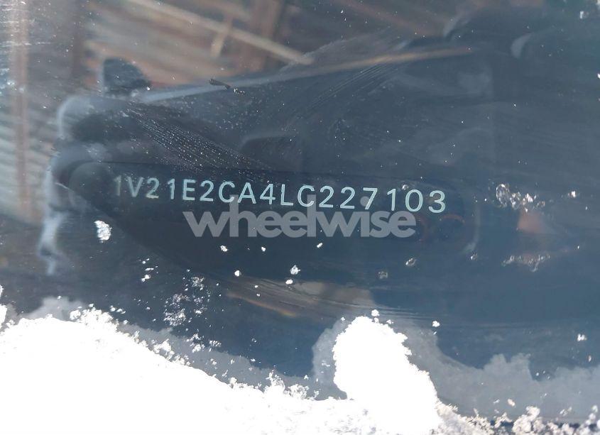 Photo 9 of 2020 Volkswagen Atlas CROSS SPORT 3.6L V6 SE W/TECHNOLOGY/3.6L V6 SE W/TECHNOLOGY R-LINE (VIN 1V21E2CA4LC227103)