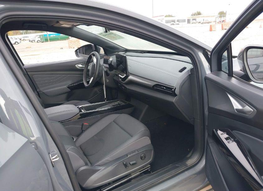 Photo 5 of 2023 Volkswagen Id.4 S (VIN 1V25MPE83PC055941)