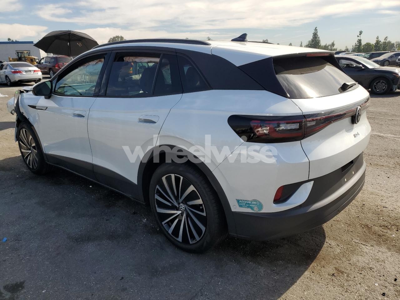 Photo 2 of 2024 VOLKSWAGEN ID.4 S (VIN 1V25MPE84RC008694)