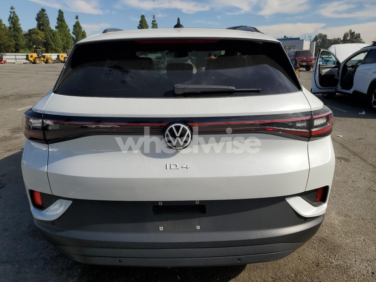 Photo 6 of 2024 VOLKSWAGEN ID.4 S (VIN 1V25MPE84RC008694)