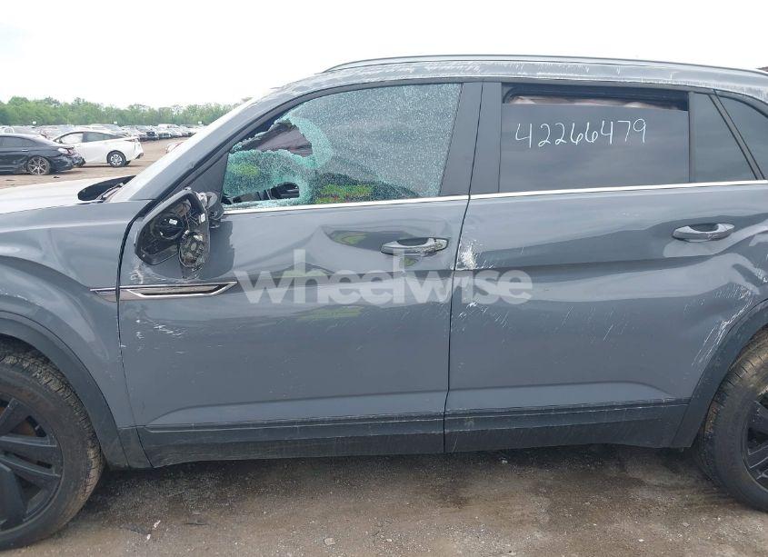 Photo 14 of 2020 Volkswagen Atlas CROSS SPORT 2.0T SE W/TECHNOLOGY/2.0T SE W/TECHNOLOGY R-LINE (VIN 1V26C2CA7LC227060)