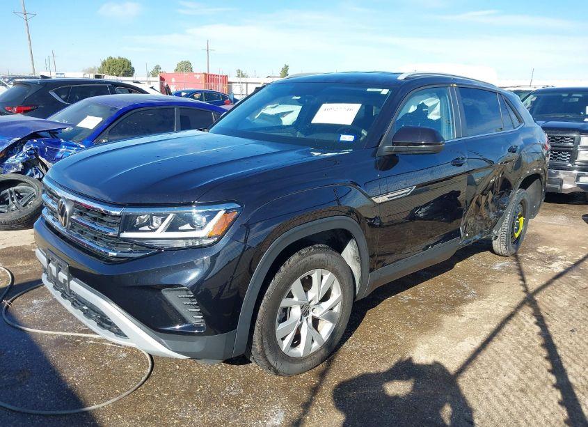 Photo 2 of 2021 Volkswagen Atlas CROSS SPORT 2.0T S (VIN 1V2AC2CA5MC228123)