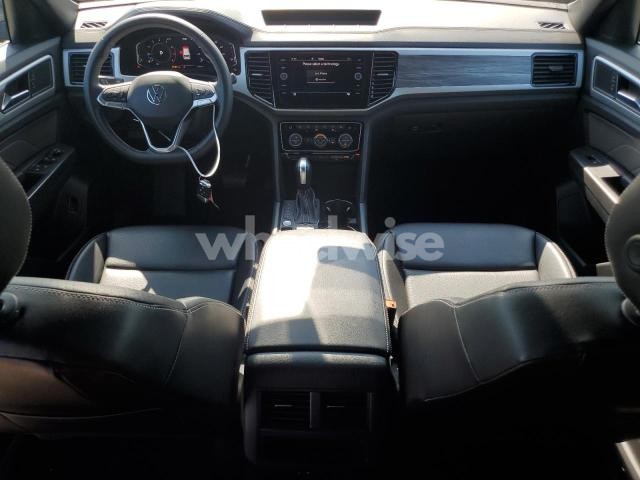 Photo 5 of 2022 VOLKSWAGEN ATLAS CROSS SPORT SE (VIN 1V2AC2CA9NC228255)