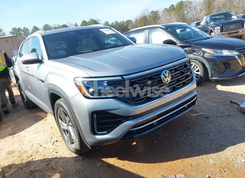 2024 Volkswagen Atlas CROSS SPORT 2.0T SEL R-LINE (VIN 1V2AE2CA0RC236647) main photo