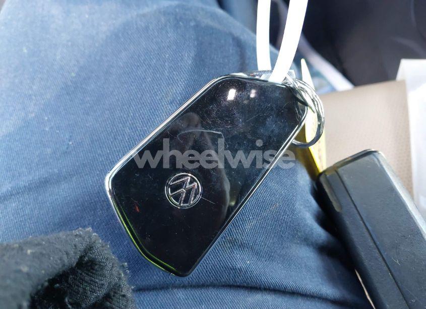 Photo 11 of 2024 Volkswagen Atlas CROSS SPORT 2.0T SEL R-LINE (VIN 1V2AE2CA0RC236647)