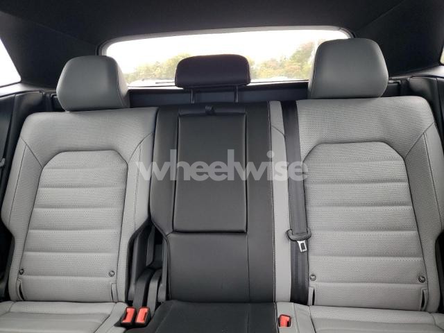 Photo 10 of 2024 VOLKSWAGEN ATLAS CROSS SPORT SEL R-LINE N/A (VIN 1V2AE2CA3RC214965)