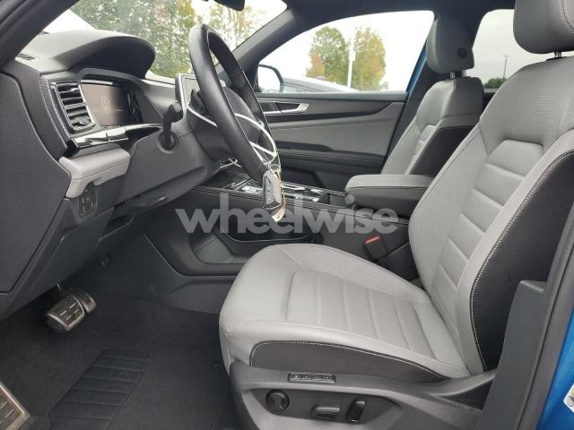 Photo 3 of 2024 VOLKSWAGEN ATLAS CROSS SPORT SEL R-LINE N/A (VIN 1V2AE2CA3RC214965)