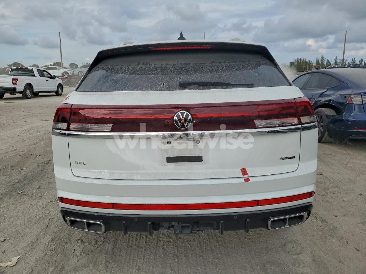Photo 6 of 2024 VOLKSWAGEN ATLAS CROSS SPORT SEL R-LINE (VIN 1V2AE2CA6RC238998)