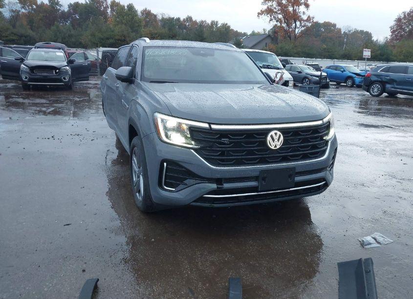 2024 Volkswagen Atlas CROSS SPORT 2.0T SEL R-LINE (VIN 1V2AE2CA6RC252092) main photo