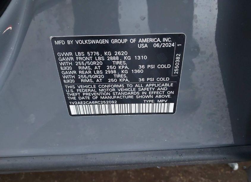 Photo 9 of 2024 Volkswagen Atlas CROSS SPORT 2.0T SEL R-LINE (VIN 1V2AE2CA6RC252092)