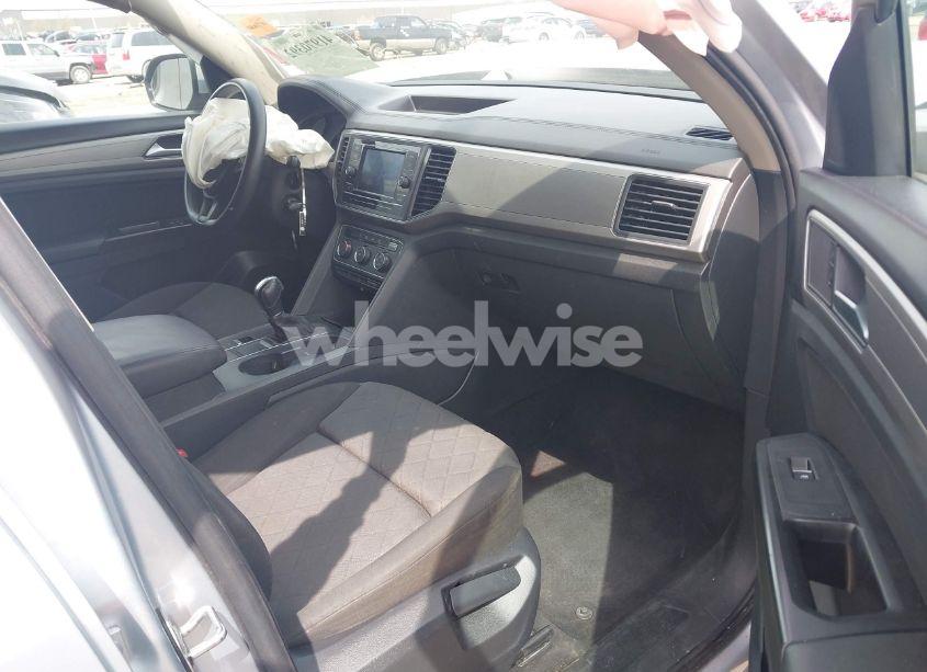 Photo 5 of 2018 Volkswagen Atlas 2.0T S (VIN 1V2AP2CA1JC578834)