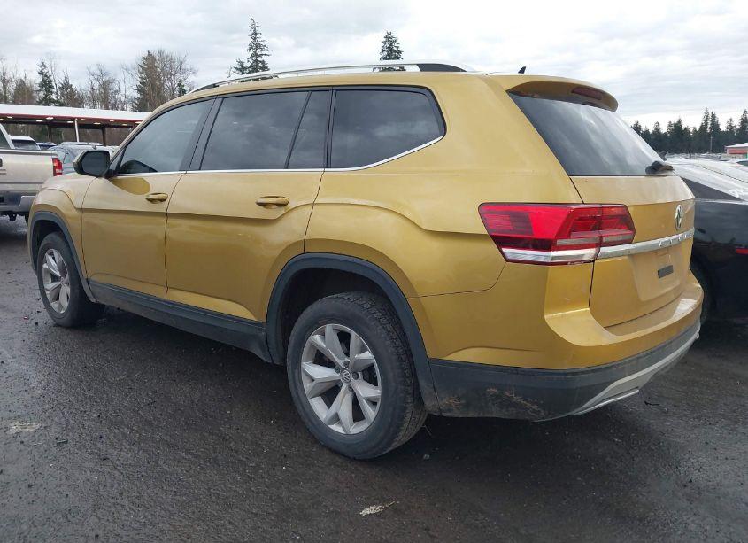 Photo 3 of 2018 Volkswagen Atlas 2.0T S (VIN 1V2AP2CA2JC536480)
