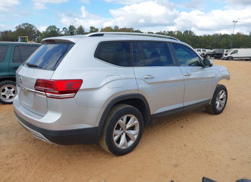 Photo 4 of 2018 Volkswagen Atlas 2.0T S (VIN 1V2AP2CA8JC583903)