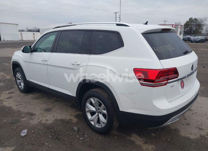 Photo 3 of 2018 Volkswagen Atlas 2.0T S (VIN 1V2AP2CAXJC532712)