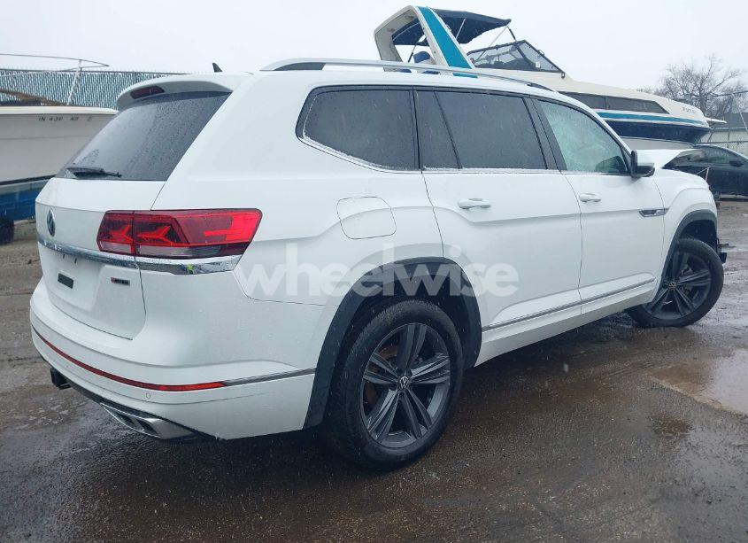 Photo 4 of 2022 Volkswagen Atlas 3.6L V6 SEL R-LINE (VIN 1V2AR2CA0NC507334)