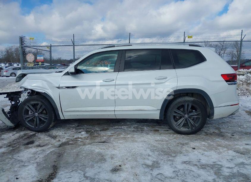 Photo 14 of 2022 Volkswagen Atlas 3.6L V6 SEL R-LINE (VIN 1V2AR2CA1NC528998)