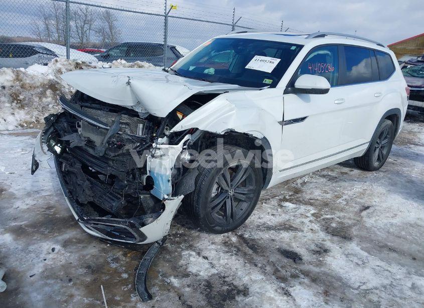 Photo 2 of 2022 Volkswagen Atlas 3.6L V6 SEL R-LINE (VIN 1V2AR2CA1NC528998)