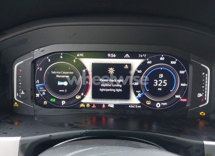 Photo 7 of 2022 Volkswagen Atlas 3.6L V6 SEL R-LINE (VIN 1V2AR2CA1NC546112)