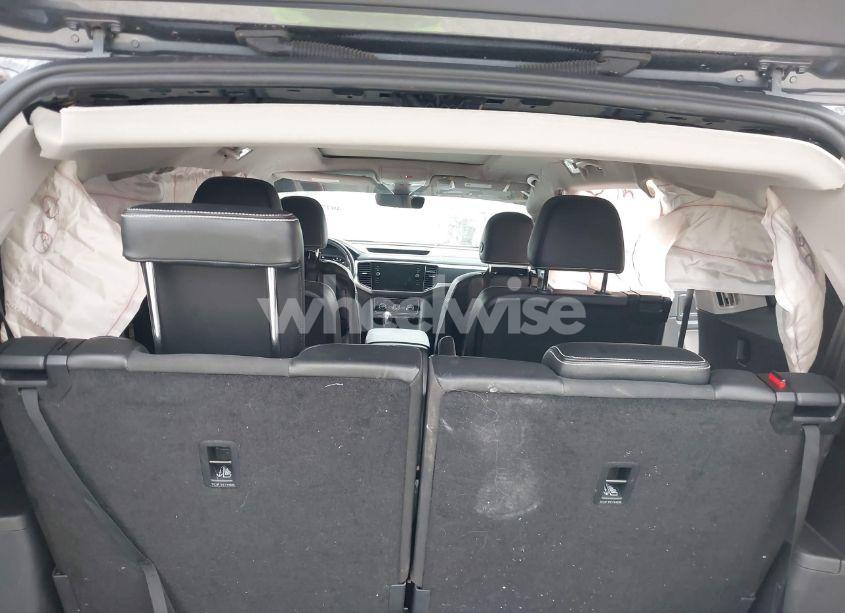 Photo 8 of 2022 Volkswagen Atlas 3.6L V6 SEL R-LINE (VIN 1V2AR2CA1NC546112)