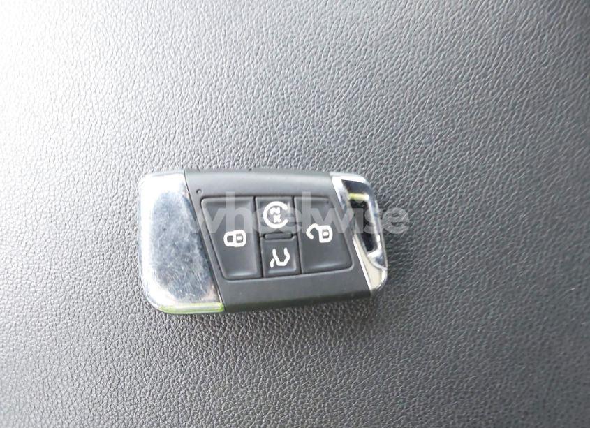 Photo 11 of 2022 Volkswagen Atlas 3.6L V6 SEL R-LINE (VIN 1V2AR2CA2NC501051)