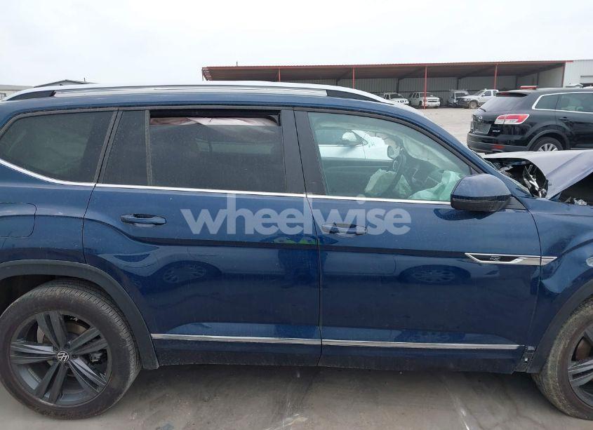 Photo 14 of 2022 Volkswagen Atlas 3.6L V6 SEL R-LINE (VIN 1V2AR2CA6NC505619)
