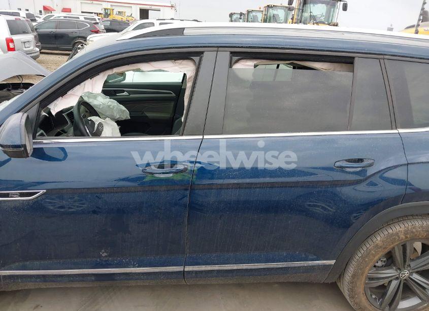 Photo 15 of 2022 Volkswagen Atlas 3.6L V6 SEL R-LINE (VIN 1V2AR2CA6NC505619)